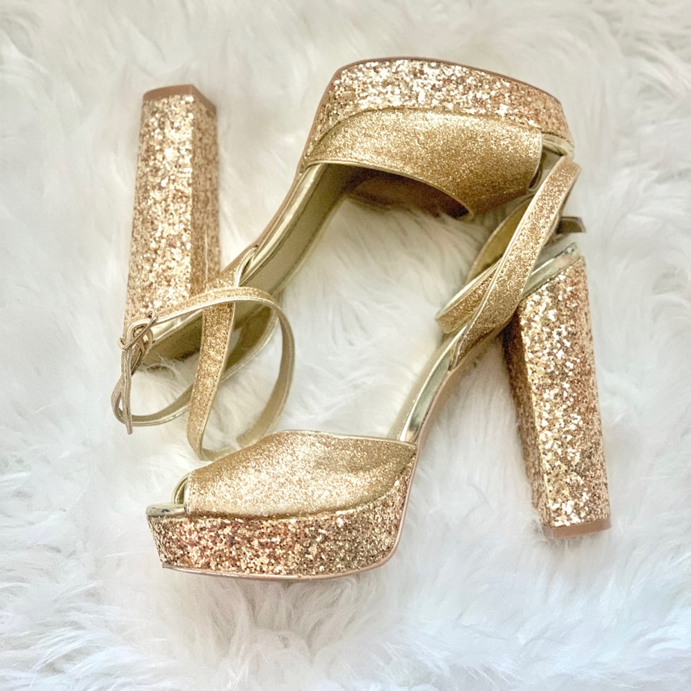 Gold Heels Size 8